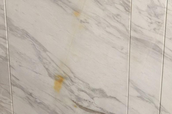 ��ɫ����ʯ���Ƶ��ⲿԵ��ԭ������Щ����������