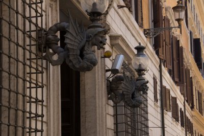 ������Τ�ʯ�ϡ��ӹ�Ҫ��ˤ�äƤɤΤ褦�˷����ޤ�������������������