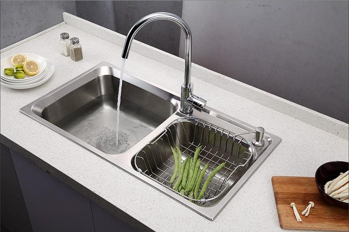 石材水槽与不锈钢水槽哪种好?