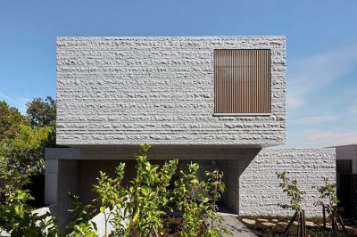 �Ҥ�װ�ʹ�ä����ʯ��һ��ƽ���ĤʷNϺΤǤ�����������������